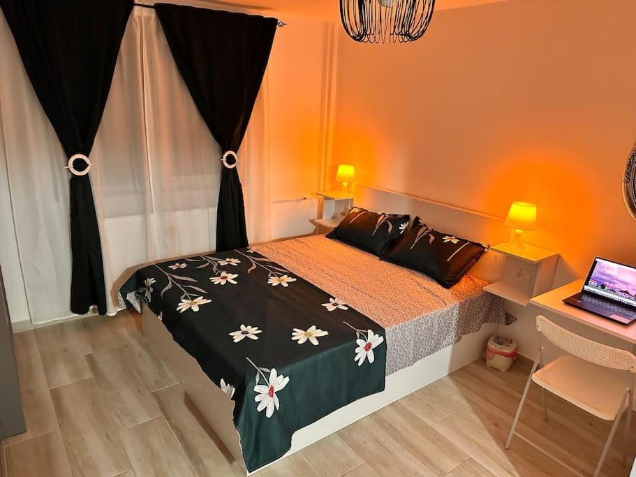 Luna Apartament Lägenhet Timişoara Exteriör bild